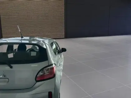 Photo 8 Mitsubishi Space star 1.2 MIVEC 71ch AS&G Invite