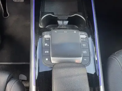 Photo 16 Mercedes GLA 200 d  Business Line