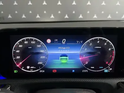 Photo 16 Mercedes Classe A 200 AMG Line