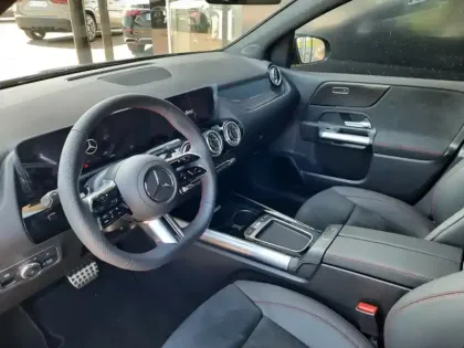 Photo 9 Mercedes Classe B 200 d AMG Line