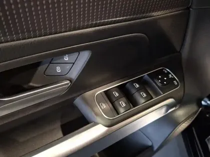 Photo 18 Mercedes GLB Gén. I (X247) Ph2 Business Line 5