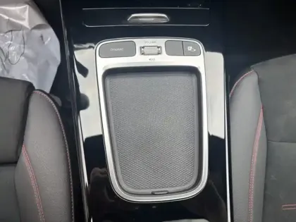 Photo 18 Mercedes CLA 200 AMG Line