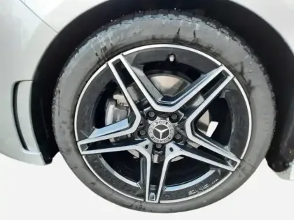 Photo 8 Mercedes Classe B 200 d AMG Line