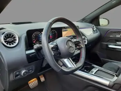 Photo 20 Mercedes Classe B 200 d AMG Line