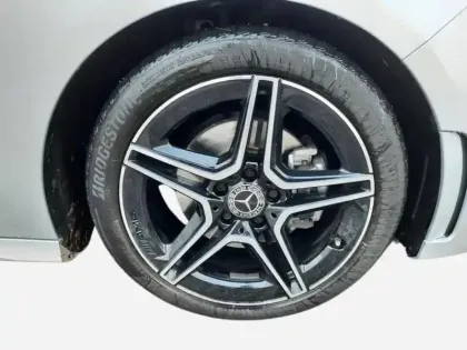 Photo 17 Mercedes Classe B 200 d AMG Line