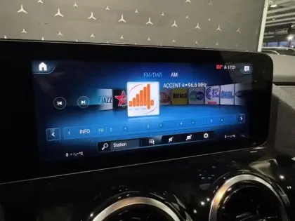 Photo 17 Mercedes GLA 200 Business Line