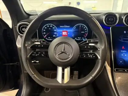 Photo 15 Mercedes Classe GLC 300 de 4MATIC AMG Line