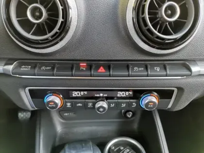 Photo 17 Audi A3 Design luxe 2.0 TFSI 190 ch