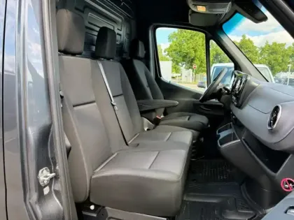 Photo 11 Mercedes Sprinter 317 CDI 37S 12m3 BVA 170ch PRO