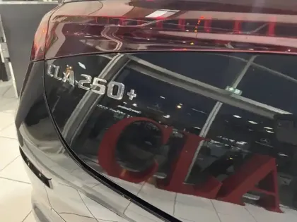 Photo 12 Mercedes CLA  250+ avec technologie EQ L