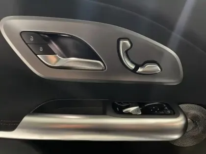 Photo 18 Mercedes CLA  250+ avec technologie EQ L