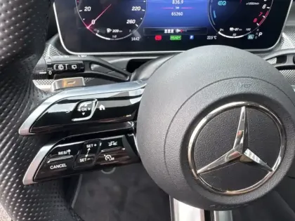Photo 19 Mercedes Classe C 300 e Hybrid EQ Break AMG Line