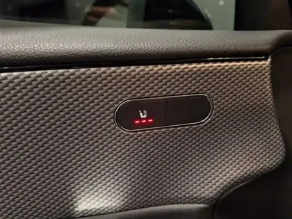 Photo 13 Mercedes Classe A A 180 Compacte