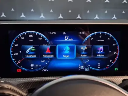 Photo 19 Mercedes Classe A A 180 Compacte