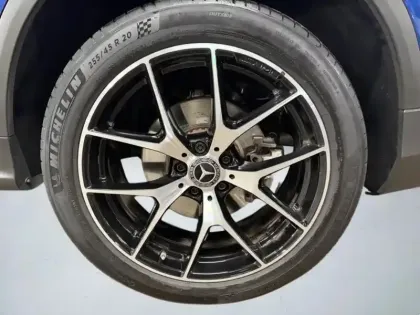 Photo 13 Mercedes Classe GLC 300 de 4MATIC AMG Line