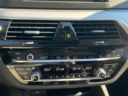 Photo 11 BMW Serie 5 520 d 2.0 190 Lounge