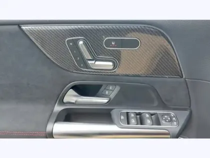 Photo 22 Mercedes GLA Gén. II (H247) Ph2 AMG Line 5