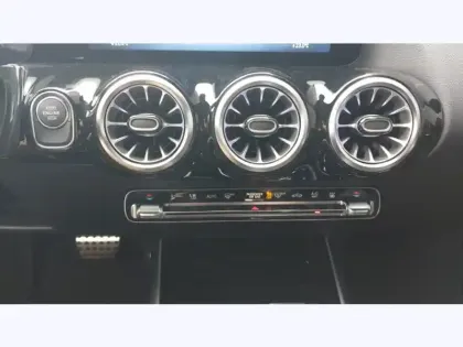 Photo 6 Mercedes GLA 250 e Hybrid EQ AMG Line