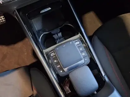 Photo 17 Mercedes GLA Gén. II (H247) Ph1 AMG Line 5