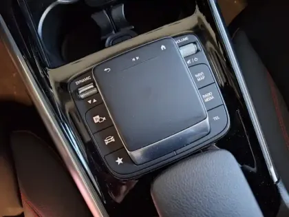 Photo 16 Mercedes GLA Gén. II (H247) Ph1 AMG Line 5