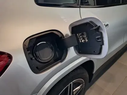 Photo 24 Mercedes GLA Gén. II (H247) Ph2 AMG Line 5