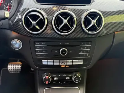 Photo 19 Mercedes Classe B 200 d 2.0 136 Fascination