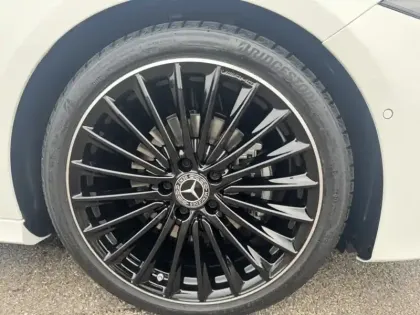 Photo 8 Mercedes Classe A 200 d Star Edition