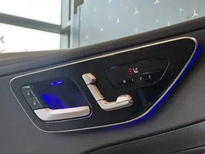 Photo 19 Mercedes Classe C  220 d Berline AMG Lin