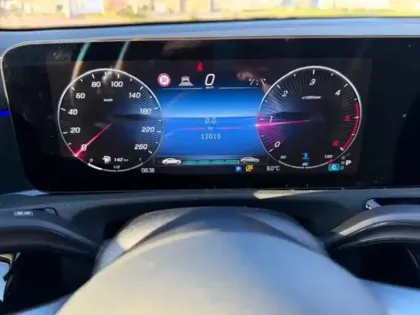 Photo 18 Mercedes Classe A A 200 d AMG Line