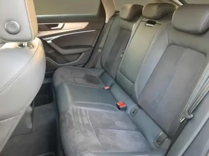 Photo 12 Audi A6 Gén. V Ph1 Compétition 5