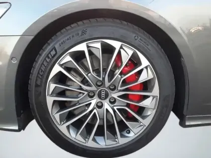 Photo 8 Audi A6 Gén. V Ph1 Compétition 5