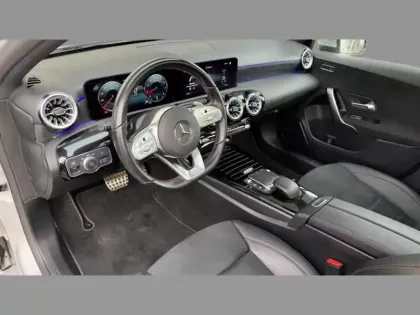 Photo 11 Mercedes Classe A 200 AMG Line