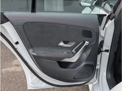 Photo 25 Mercedes CLA Gén. II (C118) Ph2 AMG Line 4