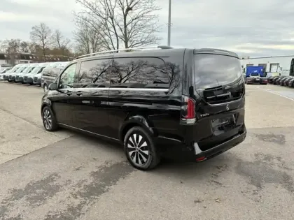 Photo 12 Mercedes CLA sse V 300 d Extra-Long Avan