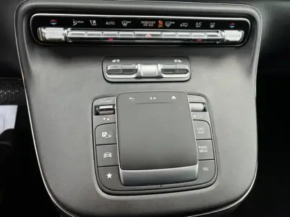 Photo 26 Mercedes CLA sse V 300 d Extra-Long Avan