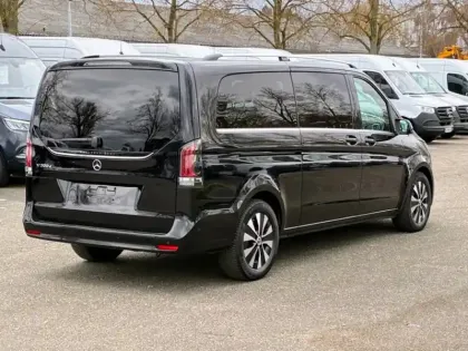 Photo 44 Mercedes CLA sse V 300 d Extra-Long Avan