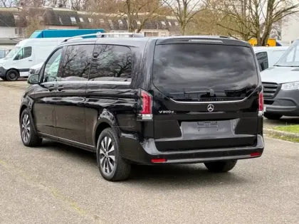 Photo 45 Mercedes CLA sse V 300 d Extra-Long Avan