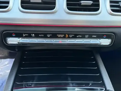 Photo 30 Mercedes GLE 350 d 4MATIC AMG Line