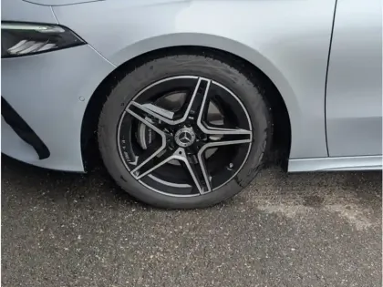 Photo 8 Mercedes Classe A 200 d 