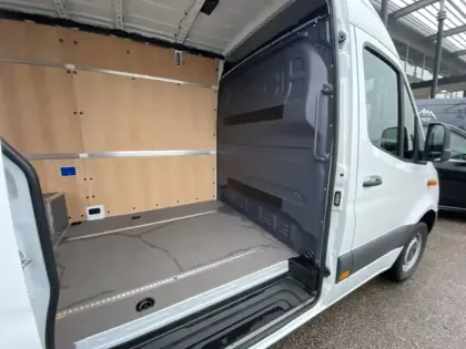 Photo 14 Mercedes Sprinter 317 CDI Fg 170CV Boite Auto