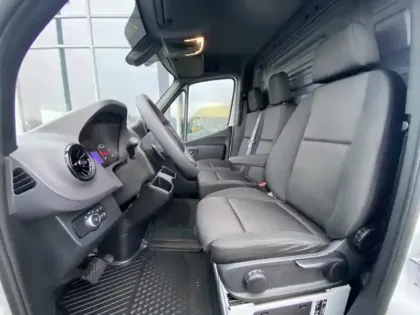 Photo 15 Mercedes Sprinter 317 CDI Fg 170CV Boite Auto