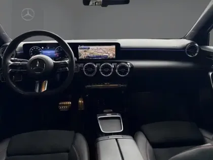 Photo 10 Mercedes Classe A Gén. IV (W177) Ph1 AMG Line 5