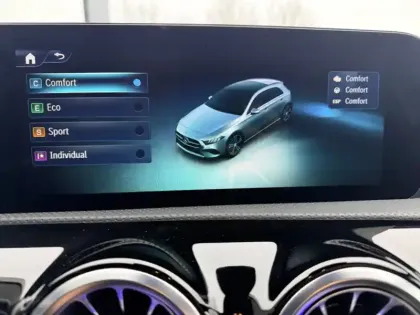 Photo 11 Mercedes Classe A Gén. IV (W177) Ph1 AMG Line 5