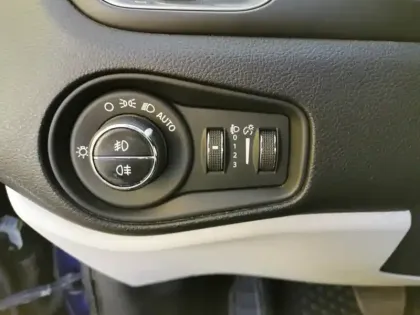 Photo 18 Jeep Renegade Gén. I Ph2 Limited 5