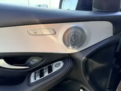 Photo 12 Mercedes Classe GLC GLC 300e 4MATIC SUV AMG Line