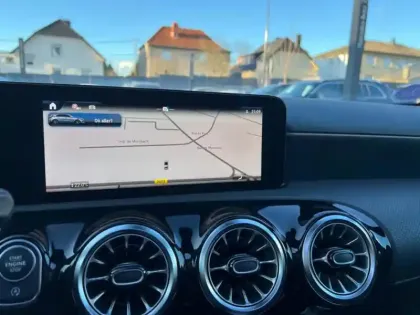 Photo 20 Mercedes Classe A A 200 d AMG Line