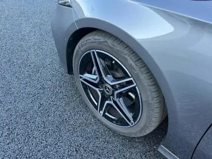 Photo 8 Mercedes Classe A 200 d AMG Line