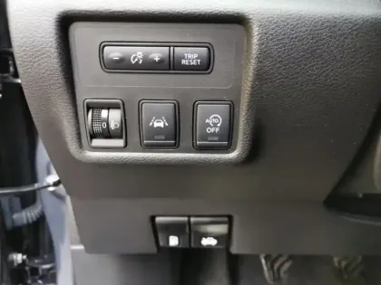 Photo 15 Nissan Micra Tekna 1.0 DIG-T 117 ch 