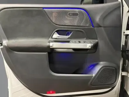 Photo 46 Mercedes GLB 200 d AMG Line