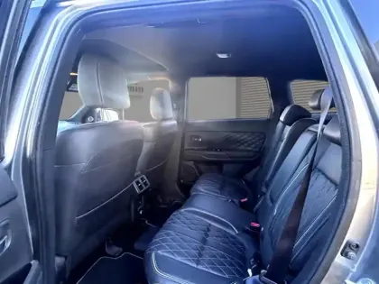 Photo 13 Mitsubishi Outlander Phev Twin Motor 4WD Instyle MY